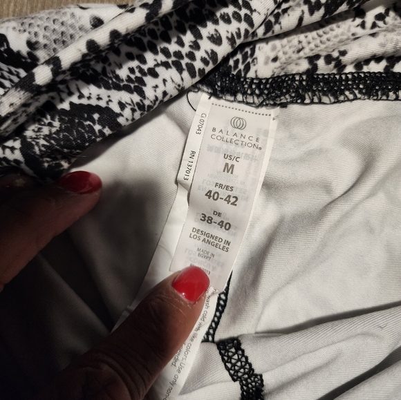 Shorts - Picture 3 of 3